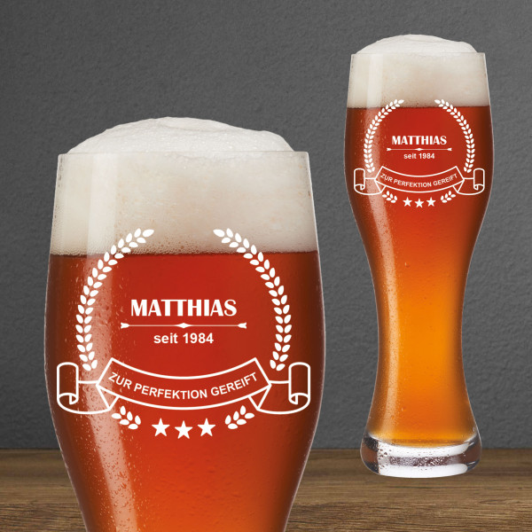JUNIWORDS Weizenbierglas Mit Gravur „Camping Mode“ – 500 Ml, Spülmaschinengeeignet, Made In Germany