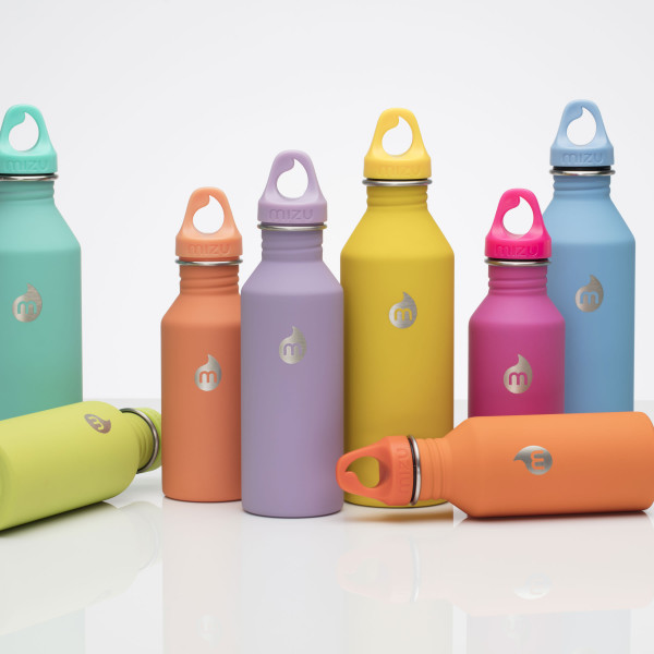 MIZU Edelstahl Trinkflaschen M-Serie. Edelstahlflaschen mit 500 ml Volumen und Schraubdeckel. Robust, leicht, auslaufsicher, BPA-frei ...