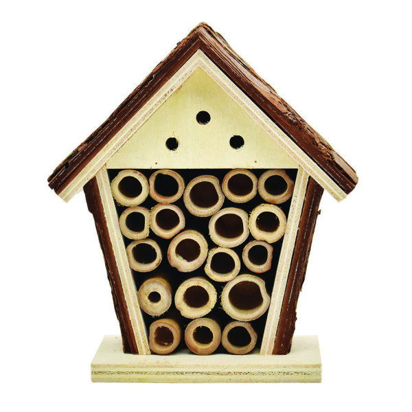 kleines Insektenhotel aus Hotel von Wunderle. Hier finden Insekten ein neues Zushause.