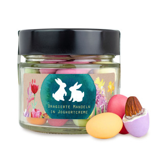 Eine Nascherei vom Osterhasen empfohlen! Bunte Joghurt-Mandel Eier im Glas + Cover FROHE OSTERN. Nettes Mitbringsel und Geschenk zur Osterzeit!
